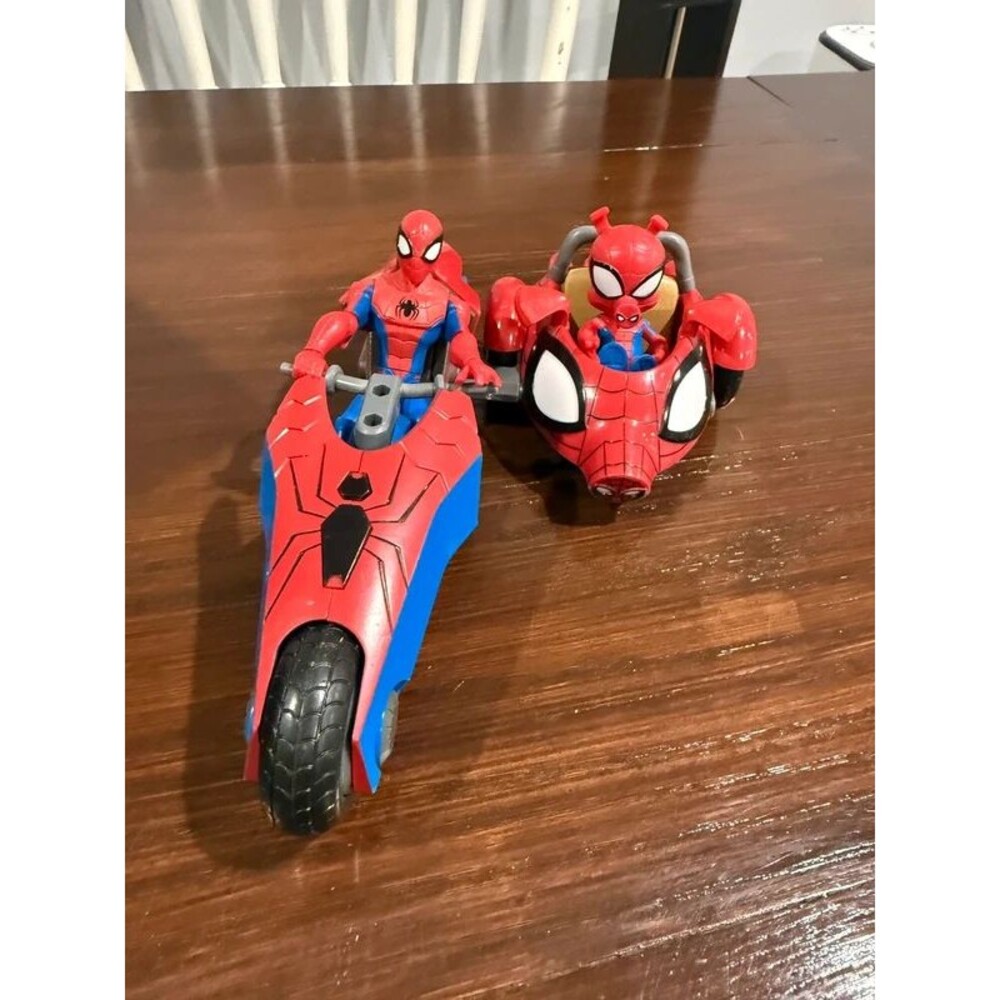 Disney Marvel Toybox Spider-Man & Spider-Ham Bike Set Exclusive Sound Works